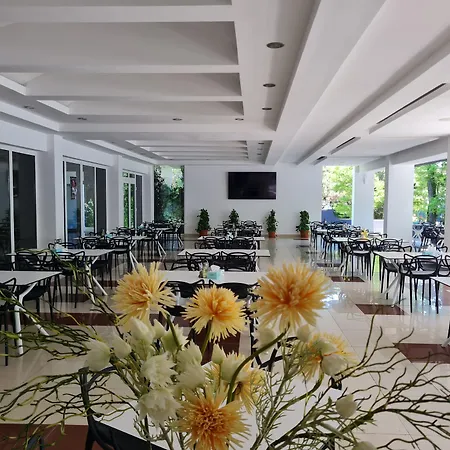 Sunquest Hotel 3*
